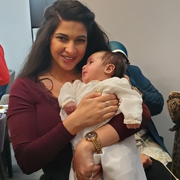 Meet your Posher, Menna - Picture 5 of 7